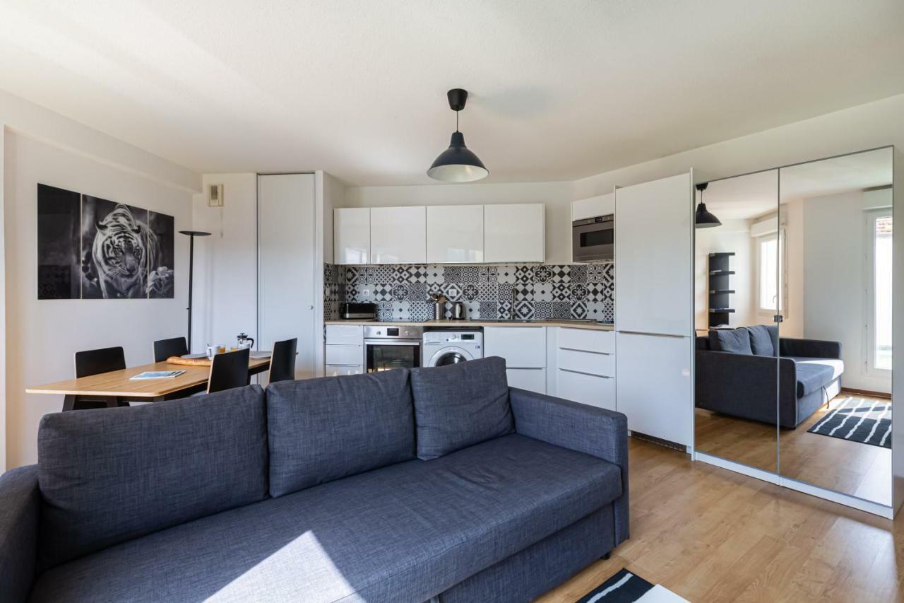 Апартаменты A 5 Min De Bordeaux Centre - Terrasse - Pied Du Tram Сенон Экстерьер фото