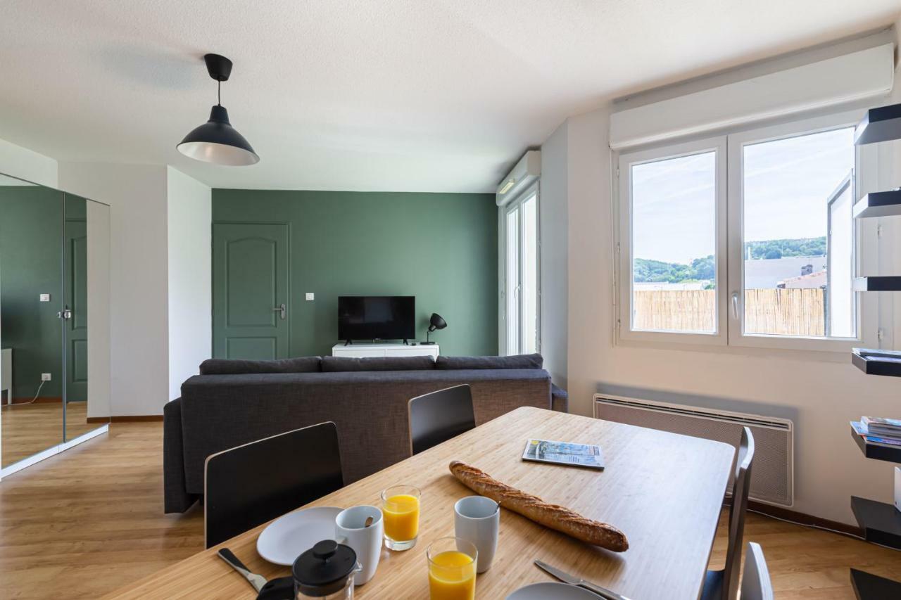 Апартаменты A 5 Min De Bordeaux Centre - Terrasse - Pied Du Tram Сенон Экстерьер фото