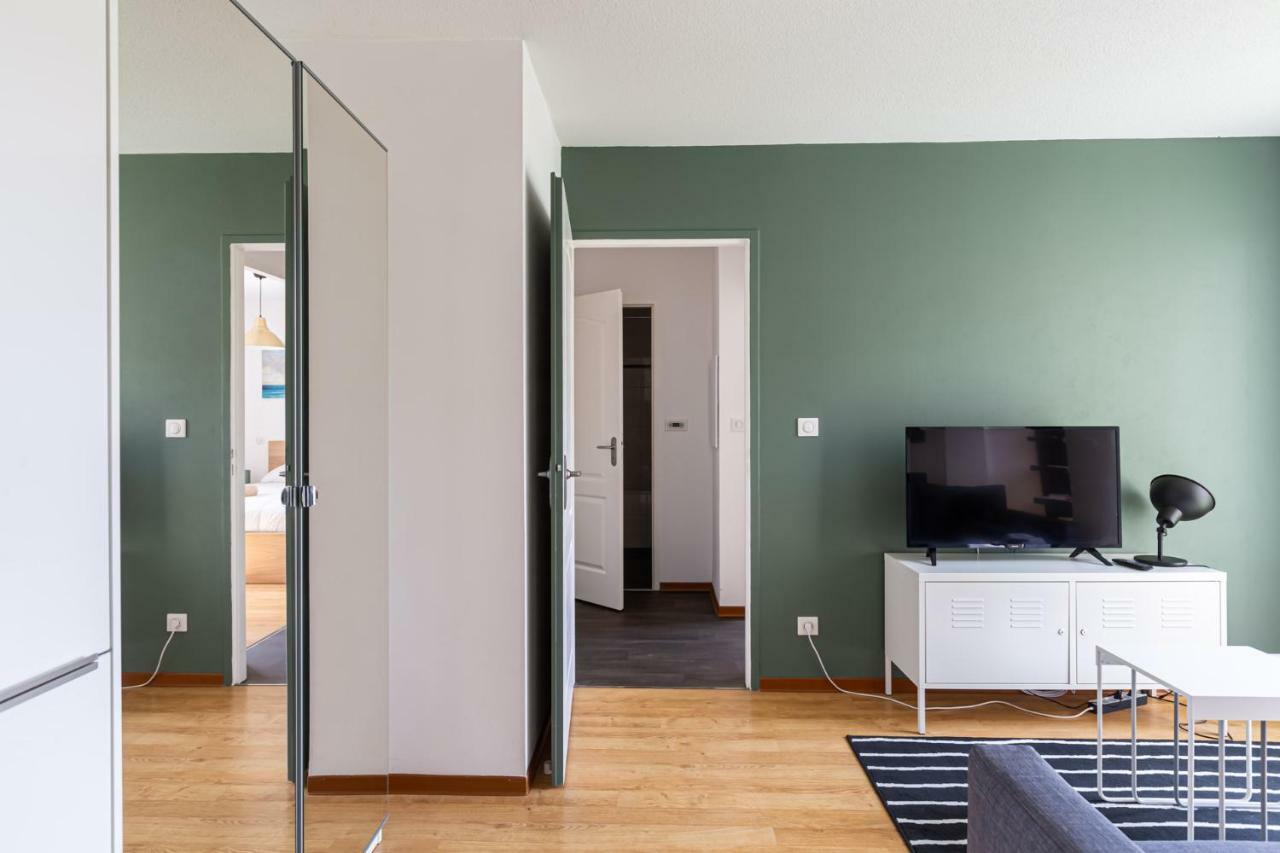 Апартаменты A 5 Min De Bordeaux Centre - Terrasse - Pied Du Tram Сенон Экстерьер фото